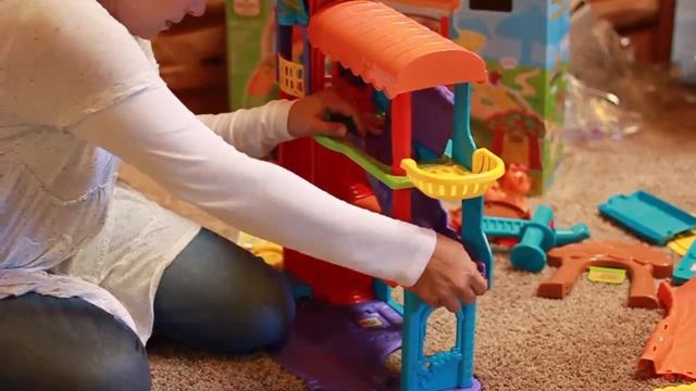VTech Go! Go! Smart Animals® Happy Paws Playland™: Assembly Video
