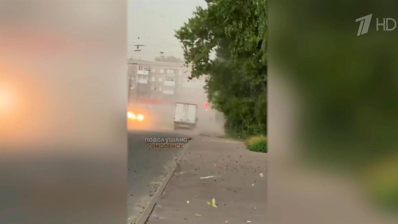 Мощный циклон обрушился на Смоленскую область.